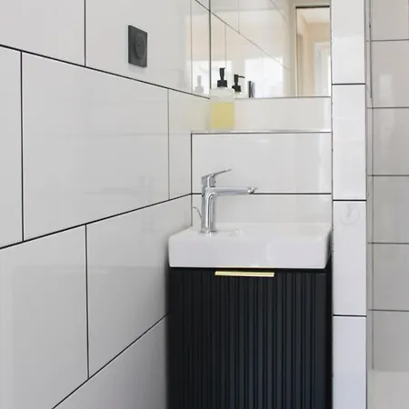 Apartment Pretty Parisian Cocoon In Rue De Levis *
